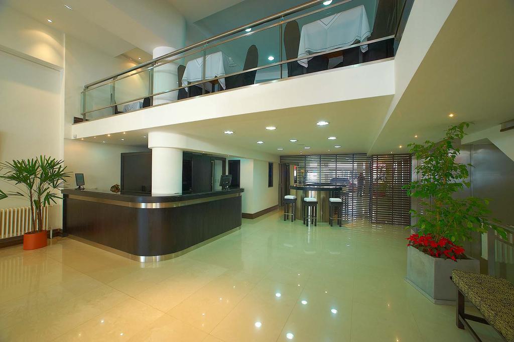 Hotel Corbel Superior มาร์เดลปลาตา ภายนอก รูปภาพ